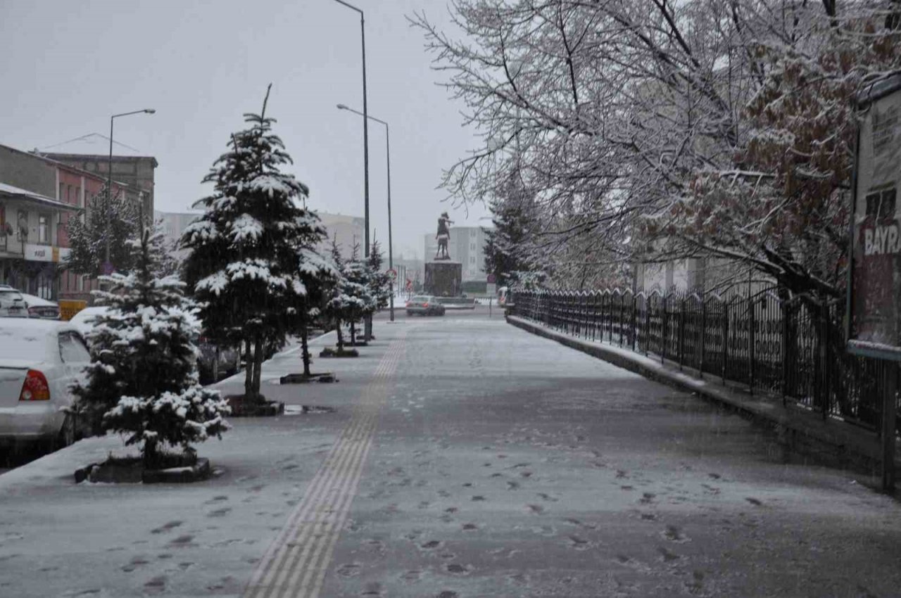 Mart ayında Kars’a kar sürprizi