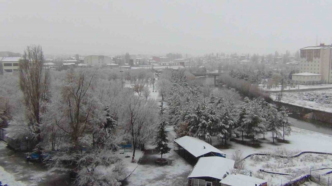 Mart ayında Kars’a kar sürprizi