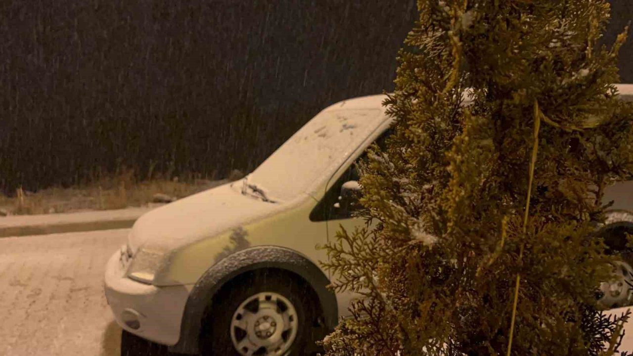 Kars’ta yoğun kar yağışı