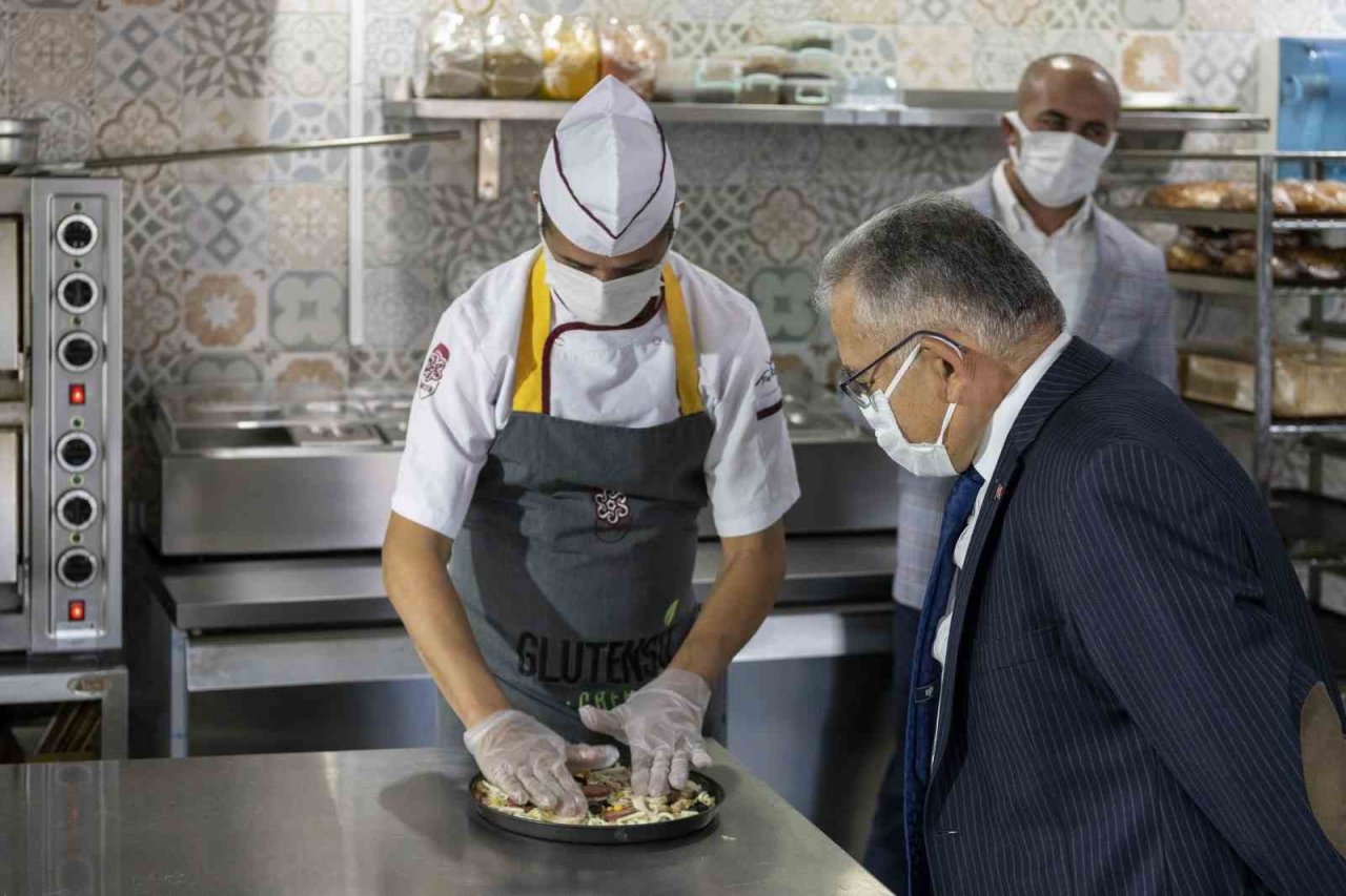 Doktor başkana "glütensiz kafe" teşekkürü