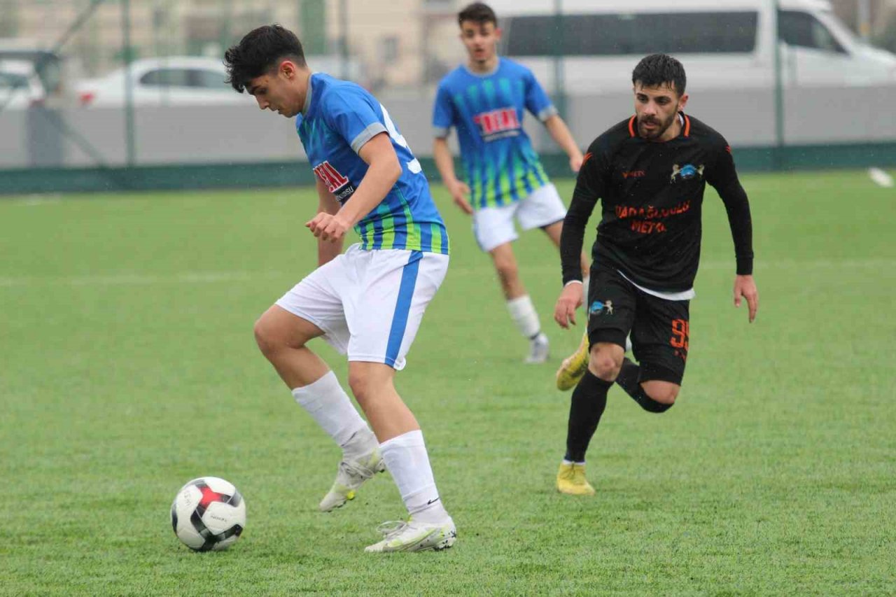 Kayseri Süper Amatör Küme: Erciyes Esen Makine FK: 8 - Kayseri Simya Koleji: 0