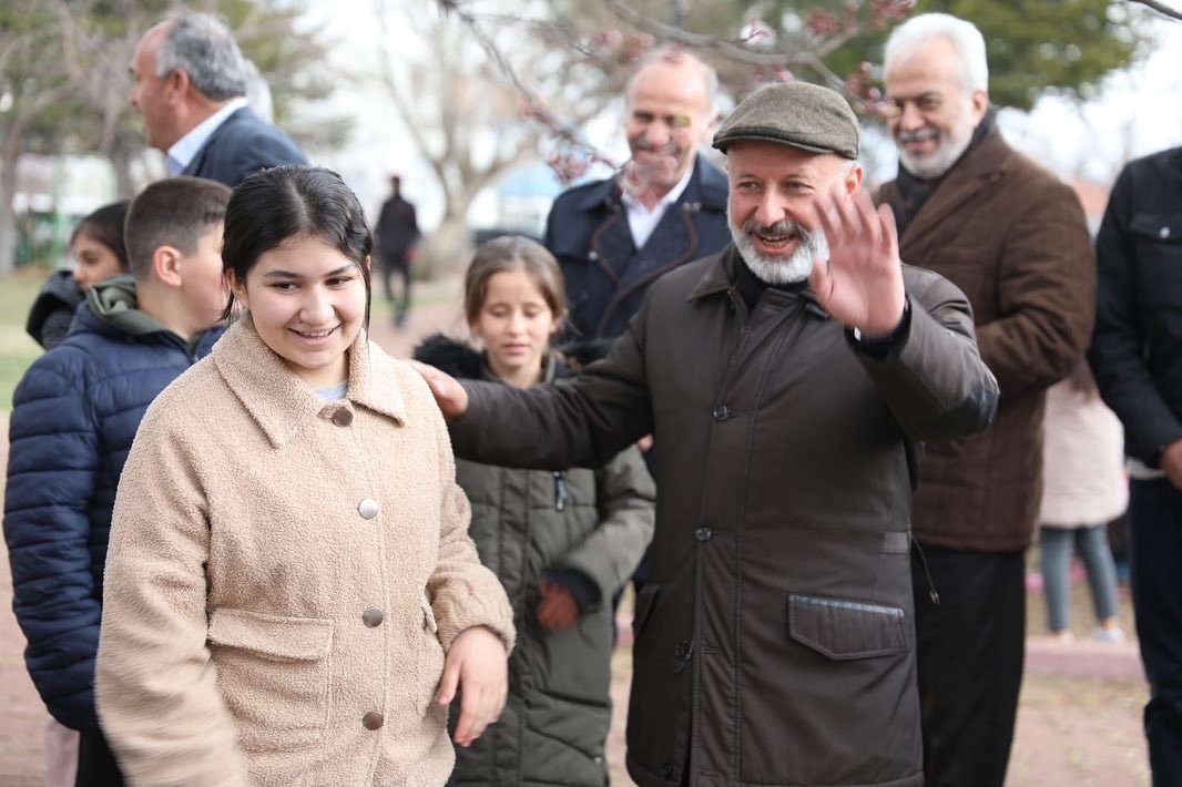Başkan Çolakbayrakdar, şükür sofrasında vatandaşlarla bir araya geldi
