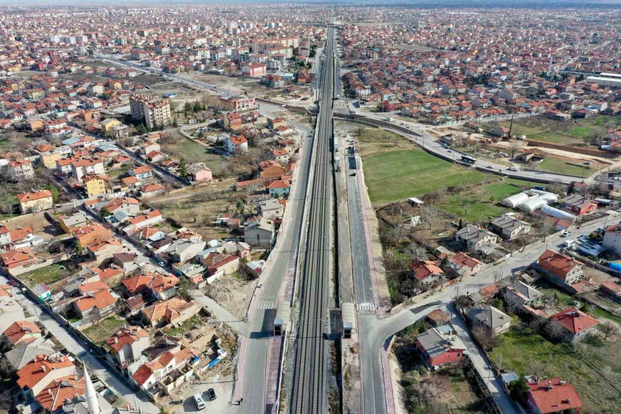 Başkan Kavuş, Meram’ın yeni caddelerinde incelemelerde bulundu
