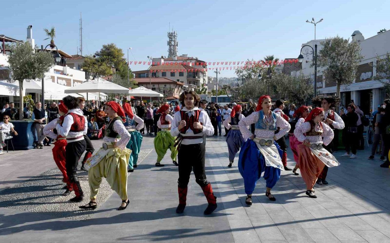 Kuşadası Belediyesi Halk Dansları Akademisi Kuruyor