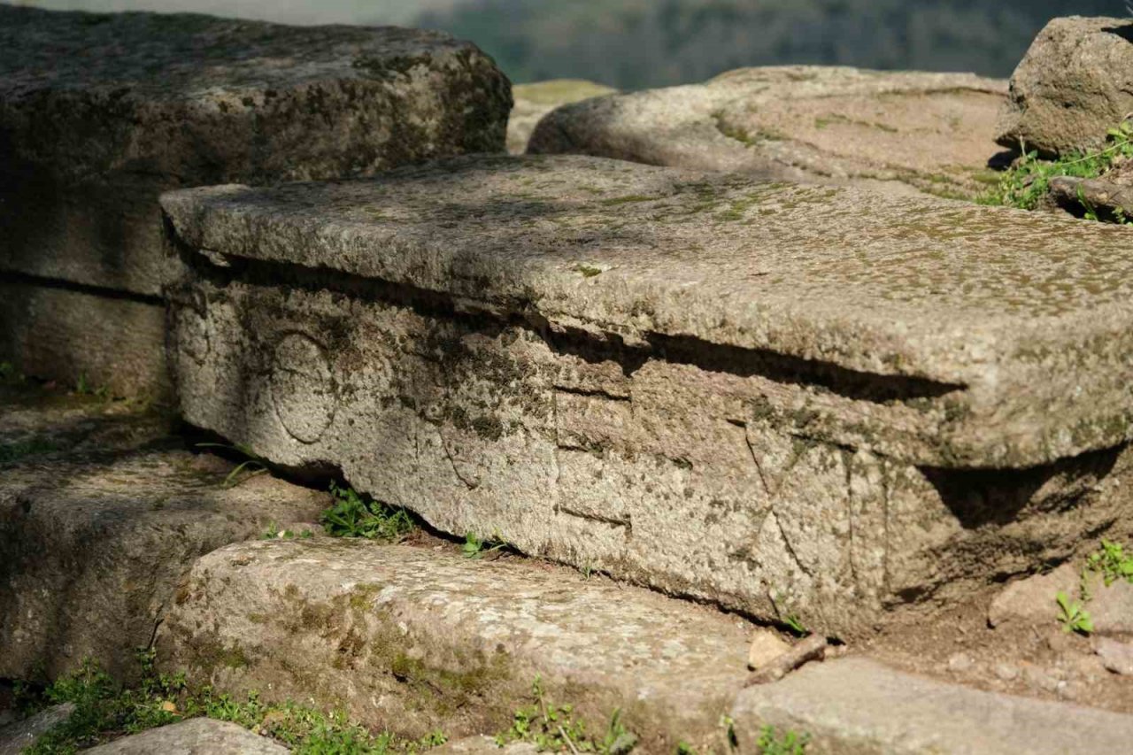 2 bin yıl önceki Manisa depremi 12 antik kenti yok etti