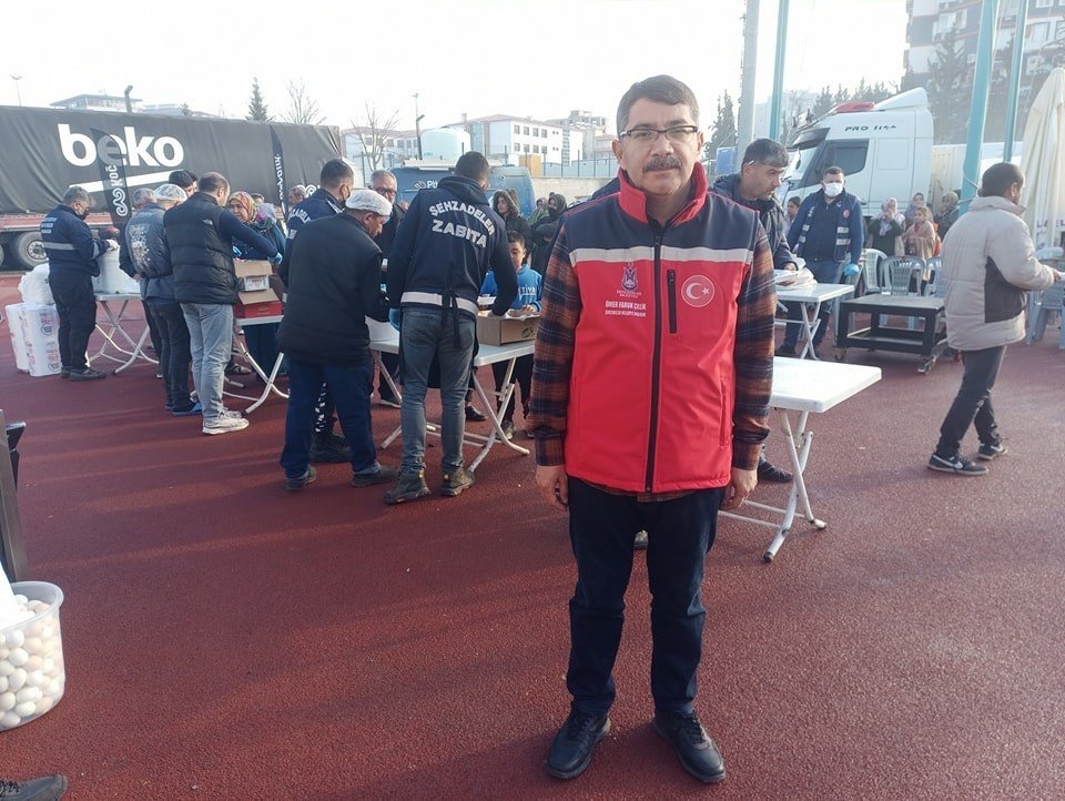 Şehzadeler Belediyesi Ramazan’da da sofraları ve etkinlikleriyle deprem bölgesinde olacak