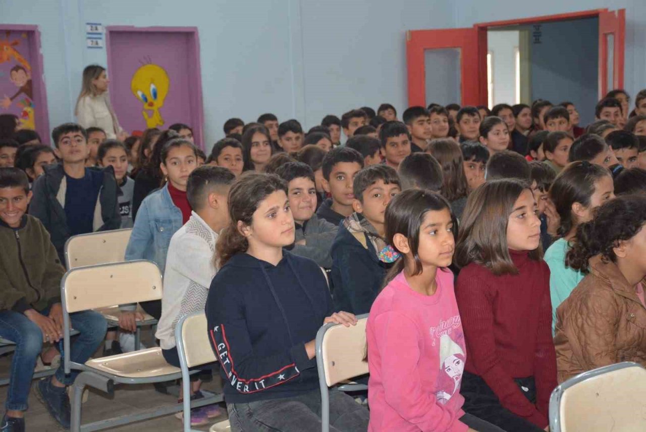 Silopi’de öğrencilere meslek grupları tanıtıldı