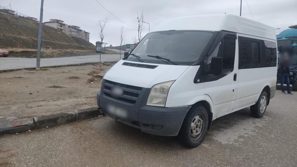 Van’da değişik suçlardan 14 kişi tutuklandı