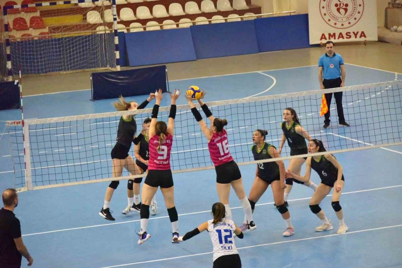 Yarı Finalde Bozüyük Belediyesi Eğitim Spor Mehmet Erdem Marmara Akademi’yi 3-2 yendi