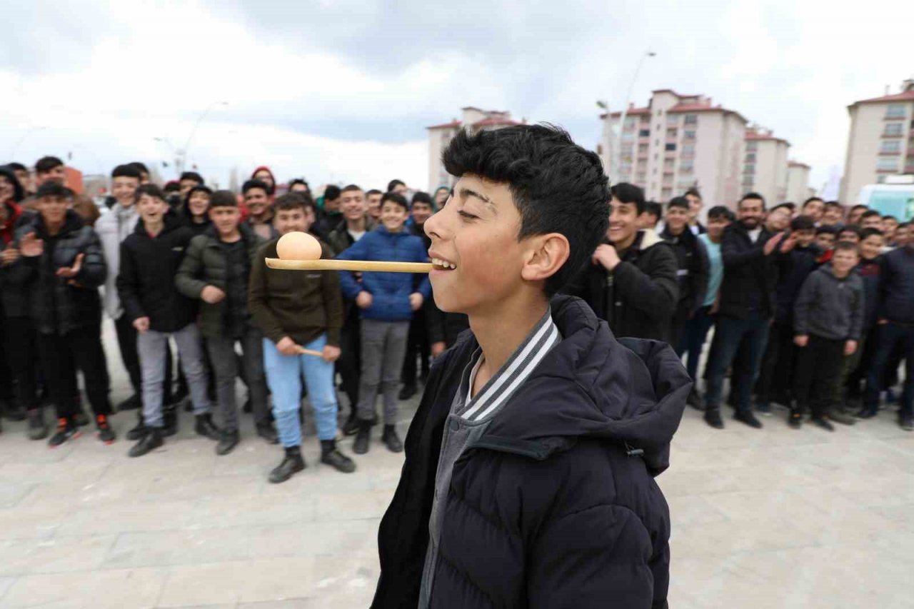 Ağrı’da Nevruz Bayramı coşkuyla kutlandı