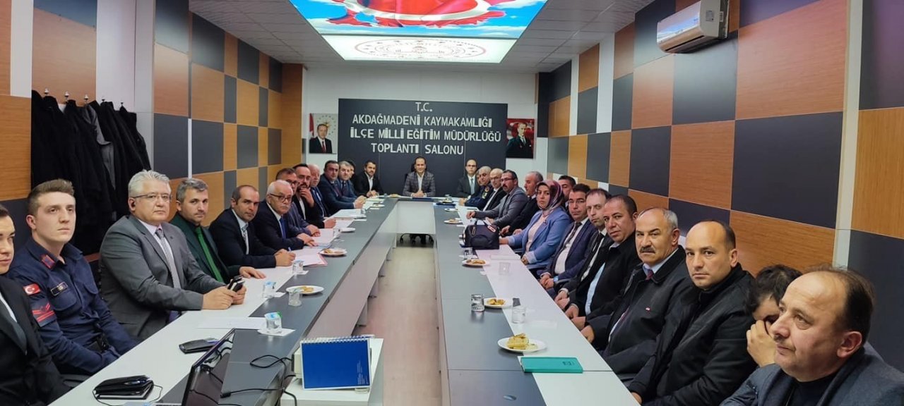 Akdağmadeni’nde seçim güvenliği toplantısı yapıldı