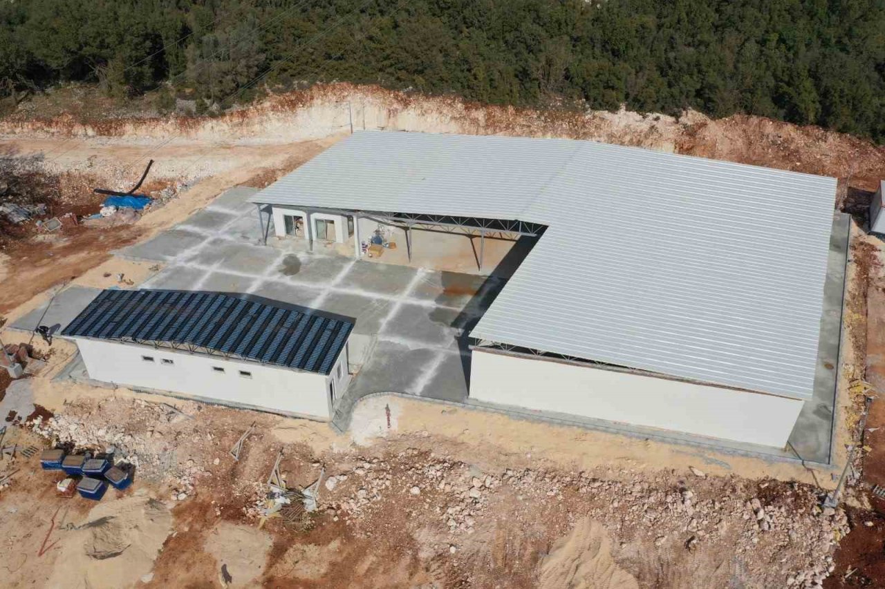 Kaş’ta Sıfır Atık tesisinin yapımında sona gelindi