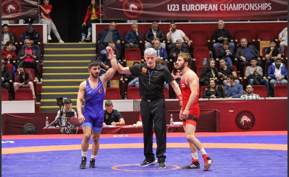 BARÜ’lü milli sporcu Emre Kural bronz madalya kazandı