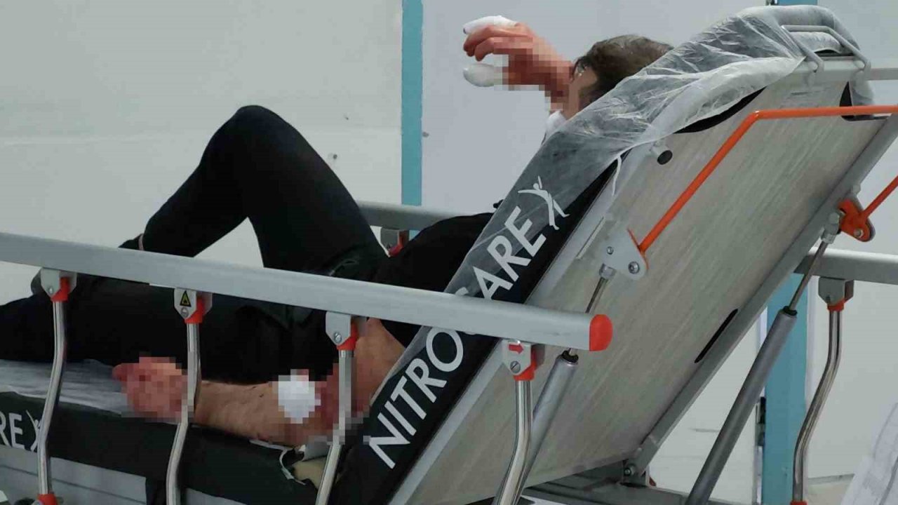 Kardeşini bıçaklayan genç sokakta baygın bulundu