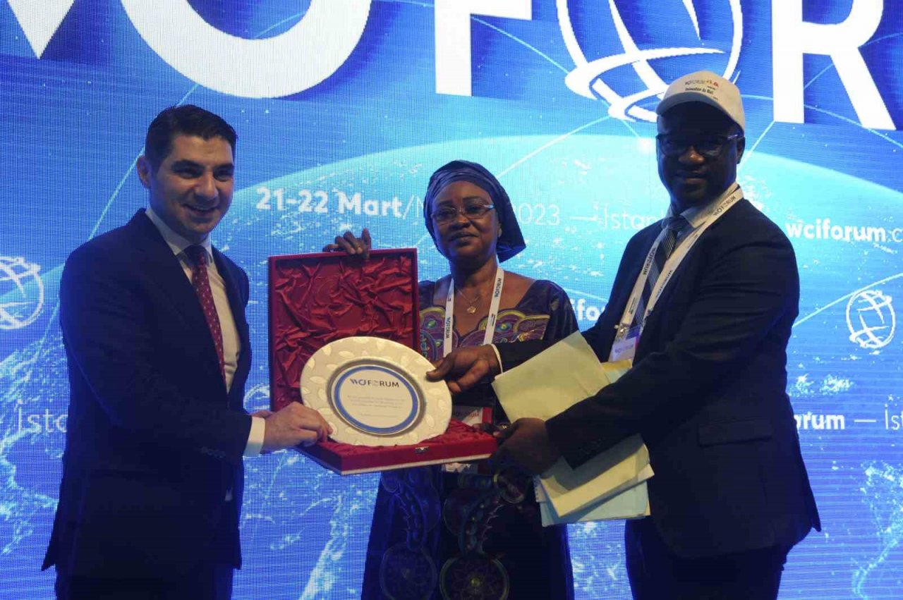 Dünya Sektörlerarası İşbirliği Forumu başladı