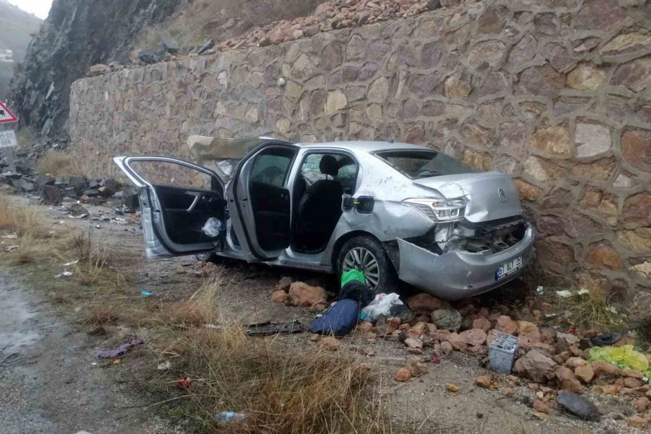 Gümüşhane’de trafik kazası: 2 yaralı