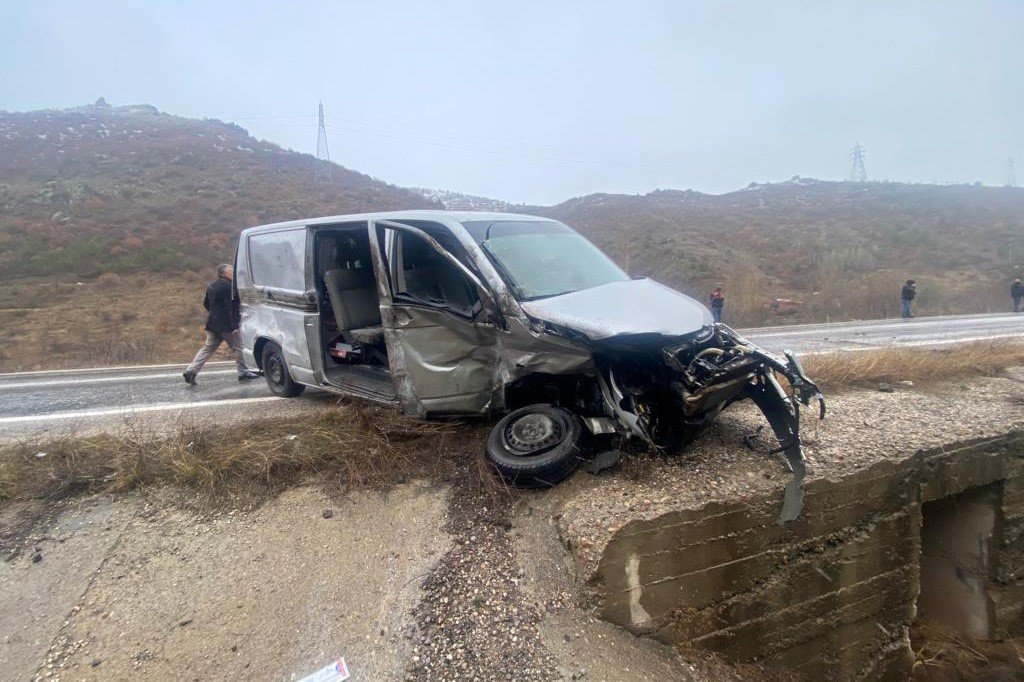 Gümüşhane’de trafik kazası: 2 yaralı