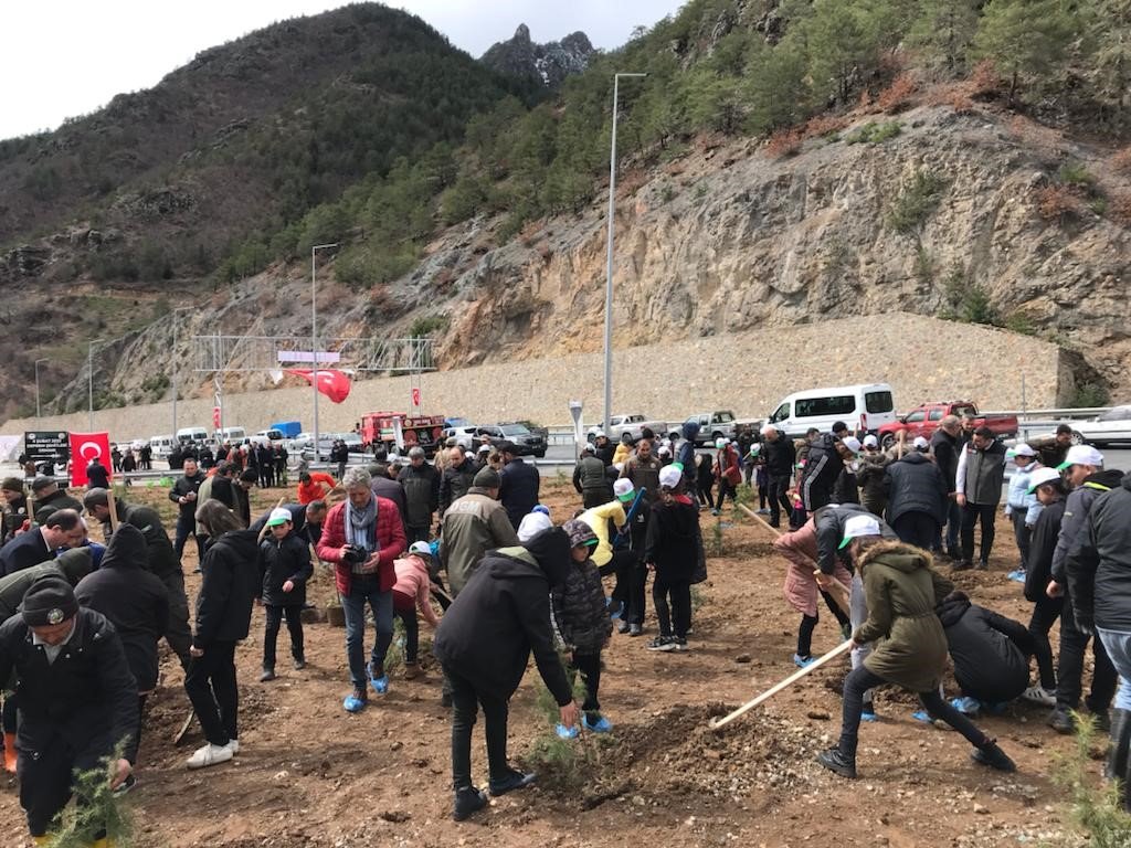 Asrın Felaketi’nin şehitlerinin anısı Asrın Projesi’nde yaşatılacak