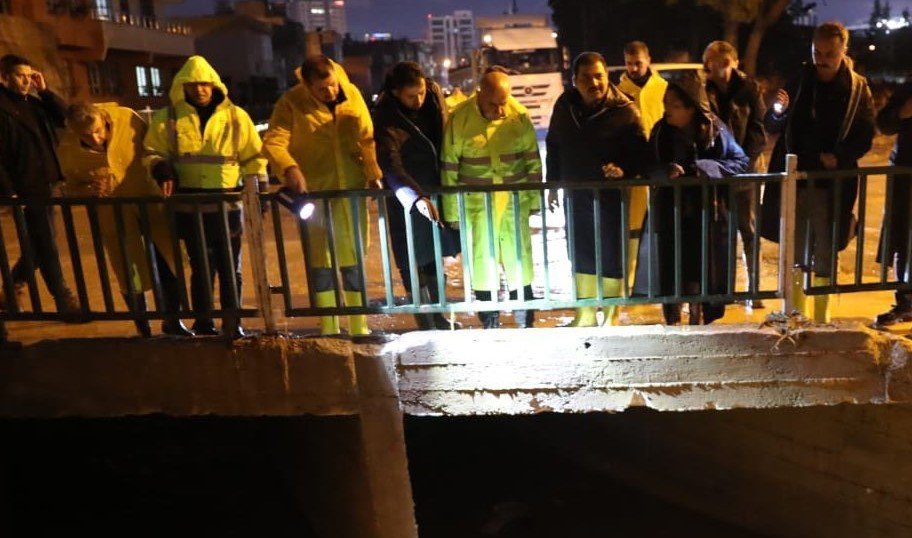 Haliliye’de temizlik çalışmaları gece gündüz sürüyor