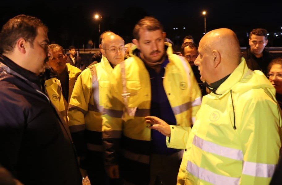 Haliliye’de temizlik çalışmaları gece gündüz sürüyor