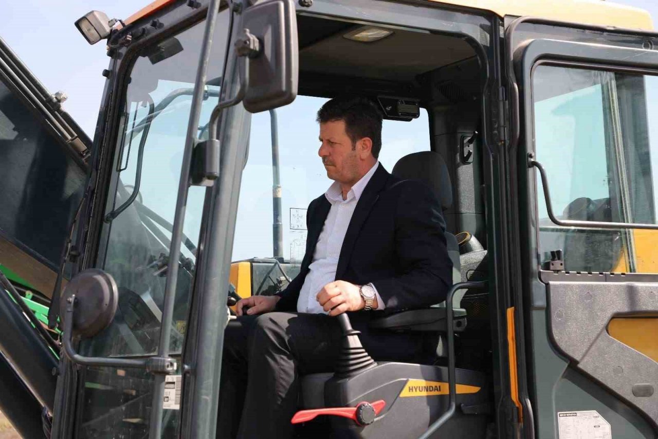 8 milyonluk projede ilk kepçeyi Başkan Soykan vurdu