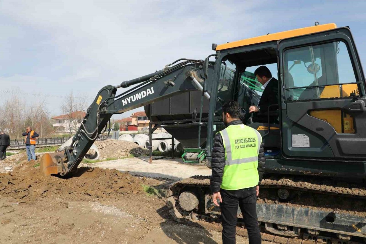 8 milyonluk projede ilk kepçeyi Başkan Soykan vurdu