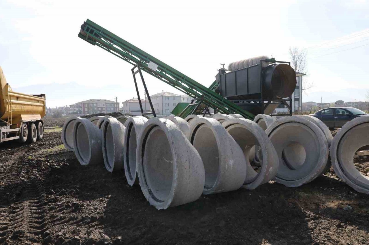 8 milyonluk projede ilk kepçeyi Başkan Soykan vurdu