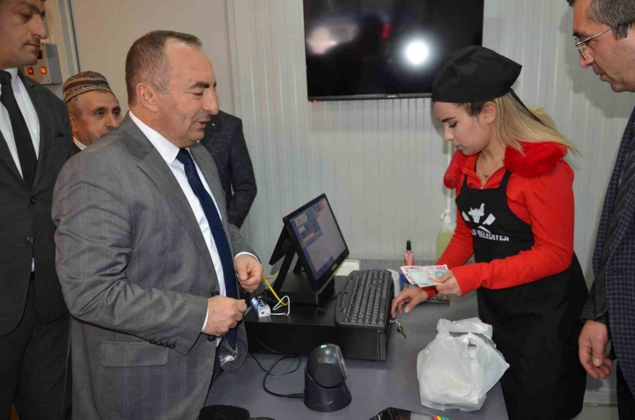 İskilip Belediyesi Halk Et Tanzim Satış Mağazası açıldı