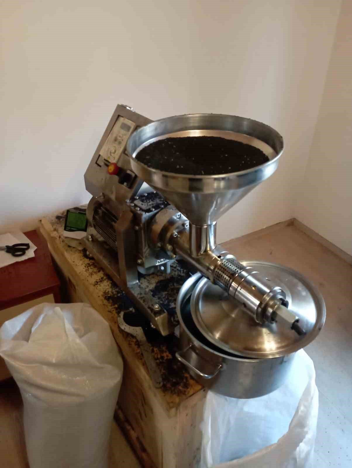 Jandarma’dan kaçak çörek otu yağı operasyonu: Piyasa değeri 8 milyon TL