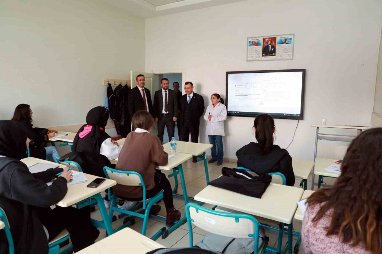 Başsavcı Korkmaz, Büyükşehirin Tesislerini Gezdi