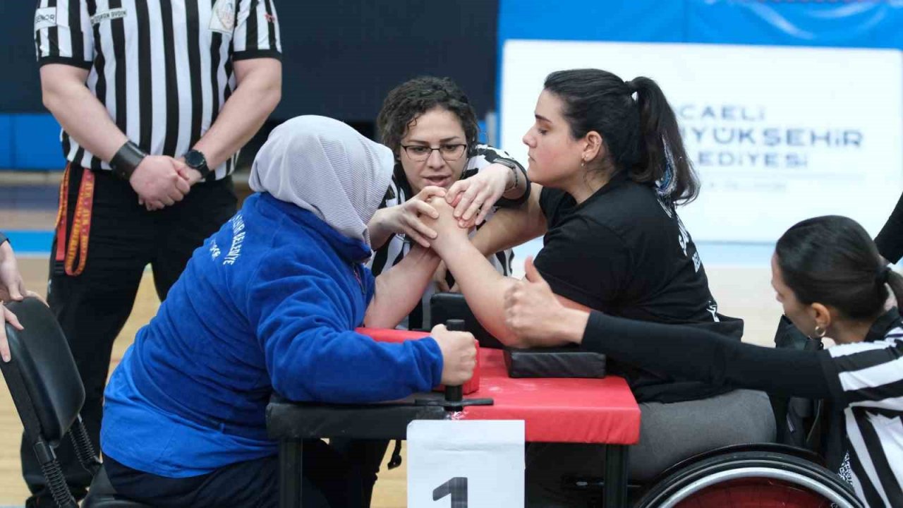 Para Bilek Güreşi heyecanı sona erdi