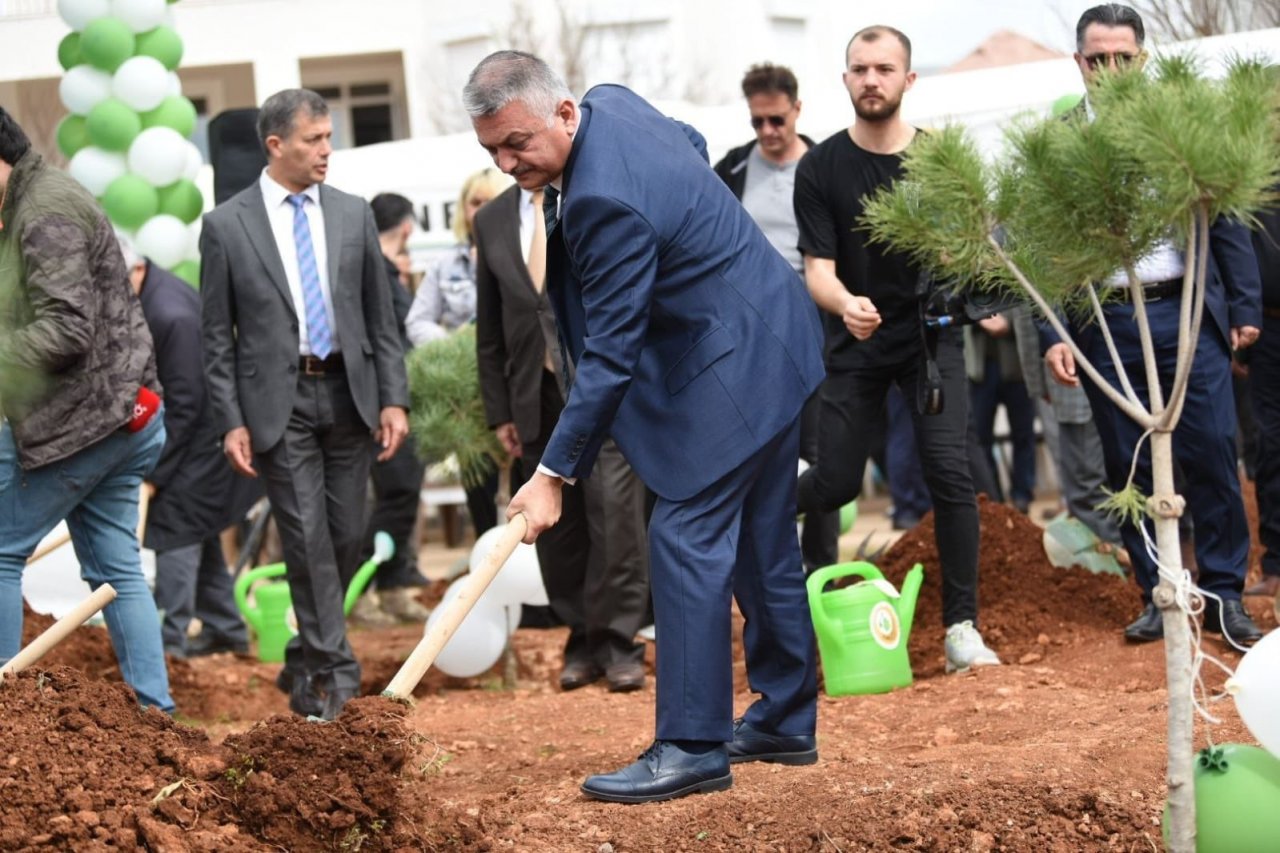 Antalya’ya Deprem Şehitleri Ormanı