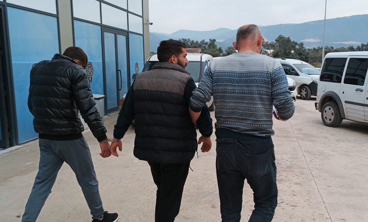 Maden sahasında şüphe üzerine yakalandılar