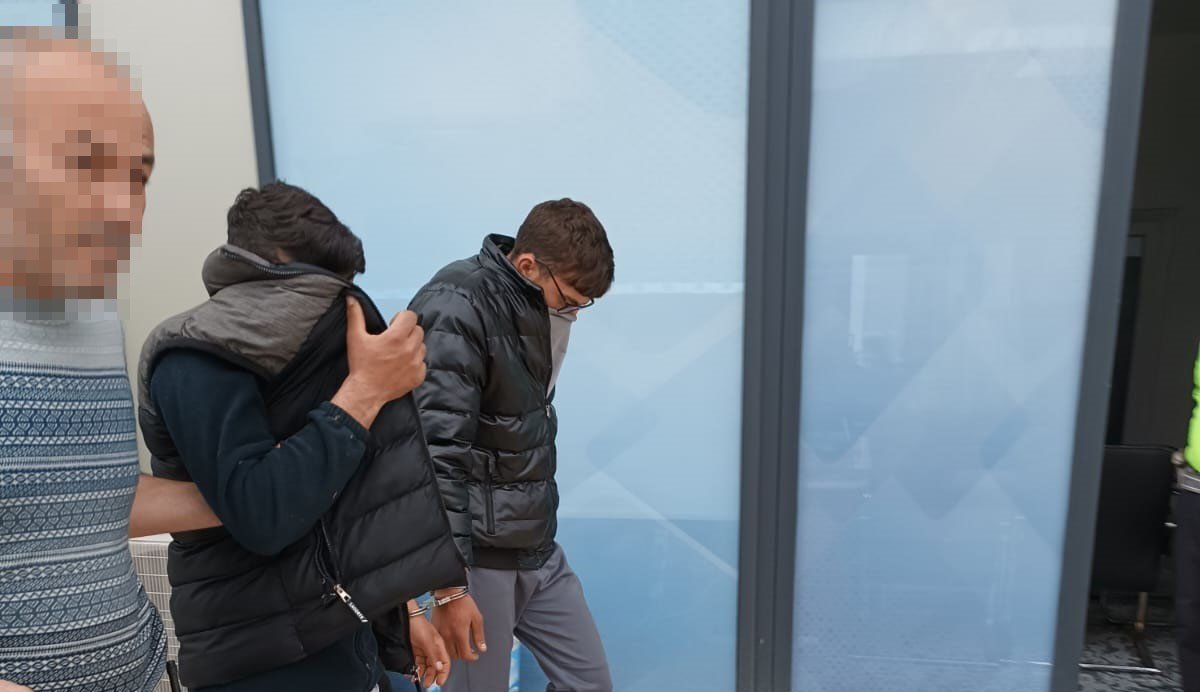 Maden sahasında şüphe üzerine yakalandılar