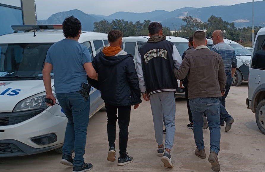 Maden sahasında şüphe üzerine yakalandılar