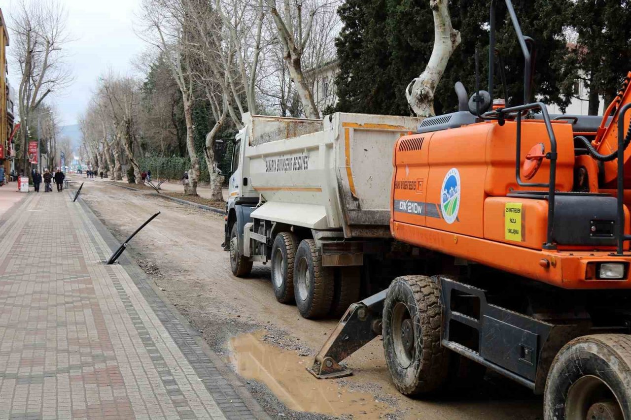 Çark Caddesi’ne dekoratif dokunuşlar