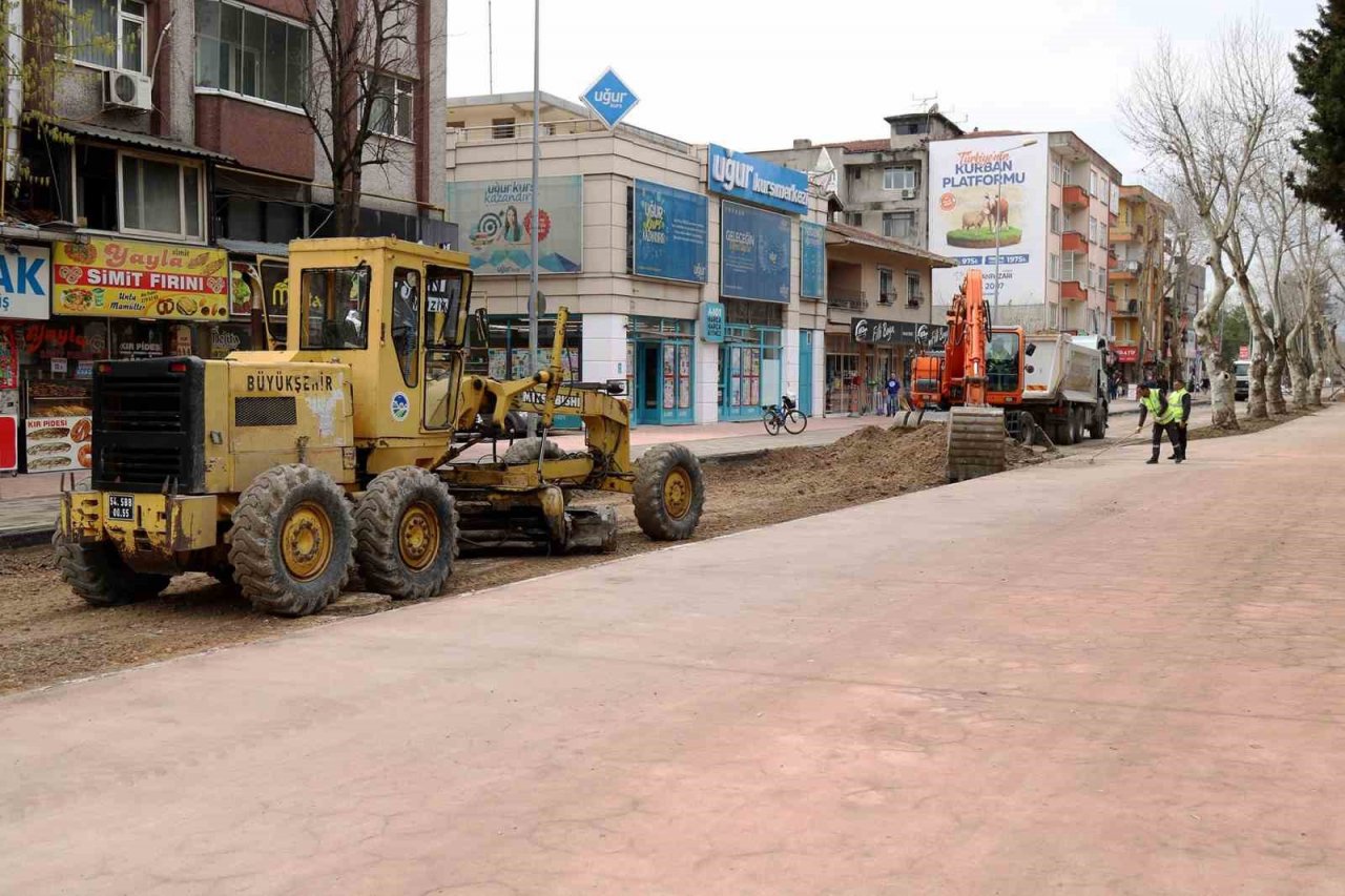 Çark Caddesi’ne dekoratif dokunuşlar