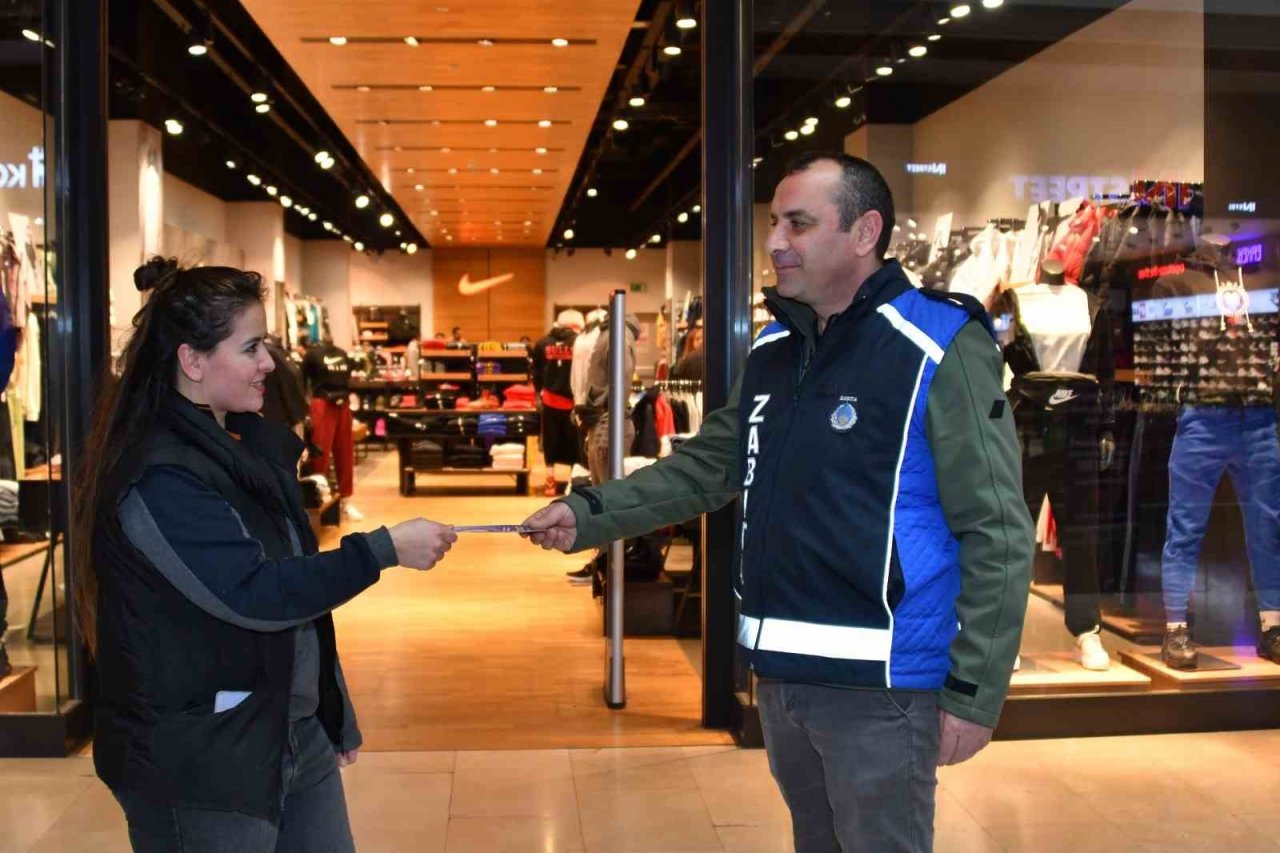 Samsun zabıtası tüketicileri bilgilendirdi