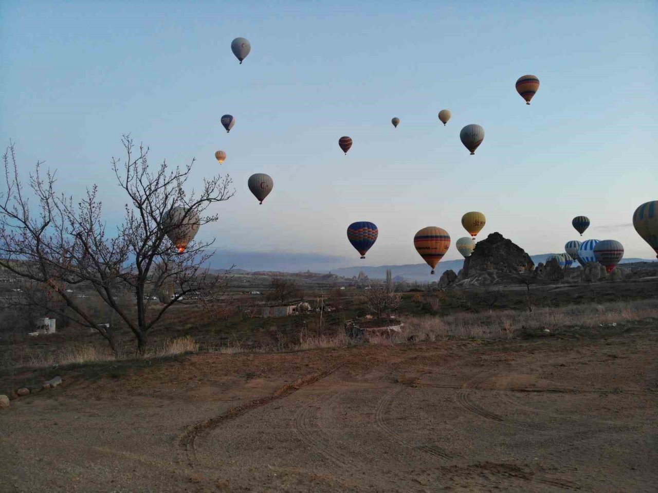 Kapadokya’da görsel şölen kaldığı yerden devam etti