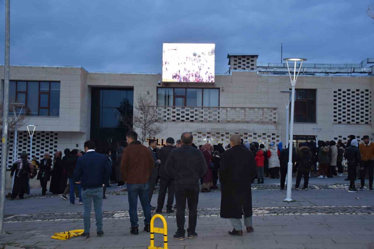 Havanın bulutlu olmasından dolayı Işık Hadisesi gerçekleşmedi