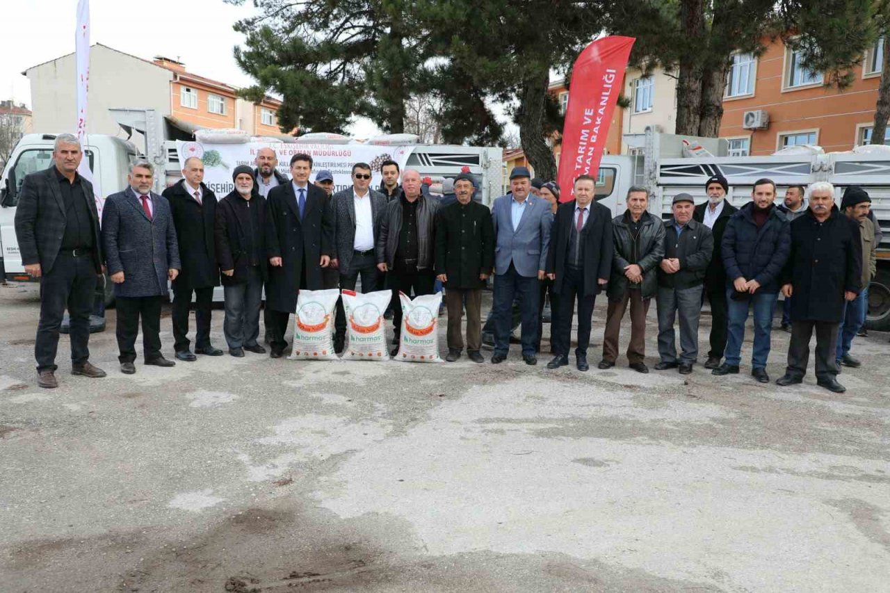 Tepebaşı ve Odunpazarı çiftçisine yüzde 50 hibeli tohum desteği