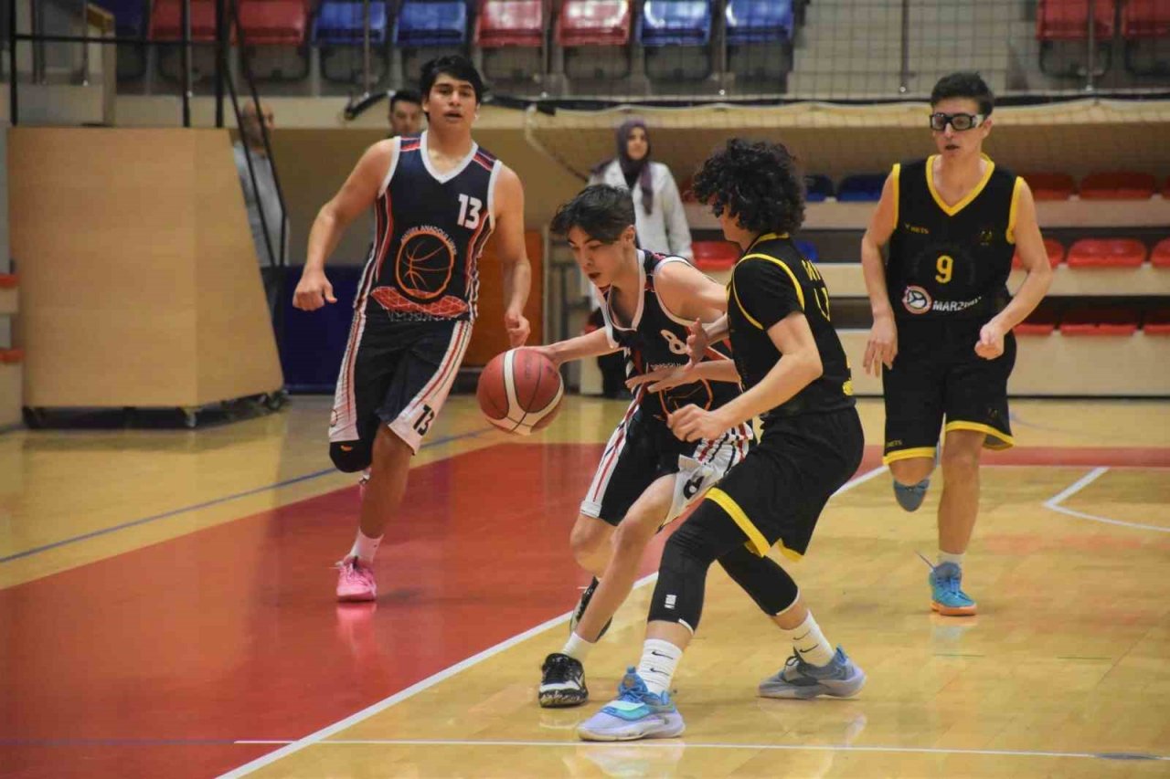 U16 Erkekler Basketbol Bölge Şampiyonası başladı