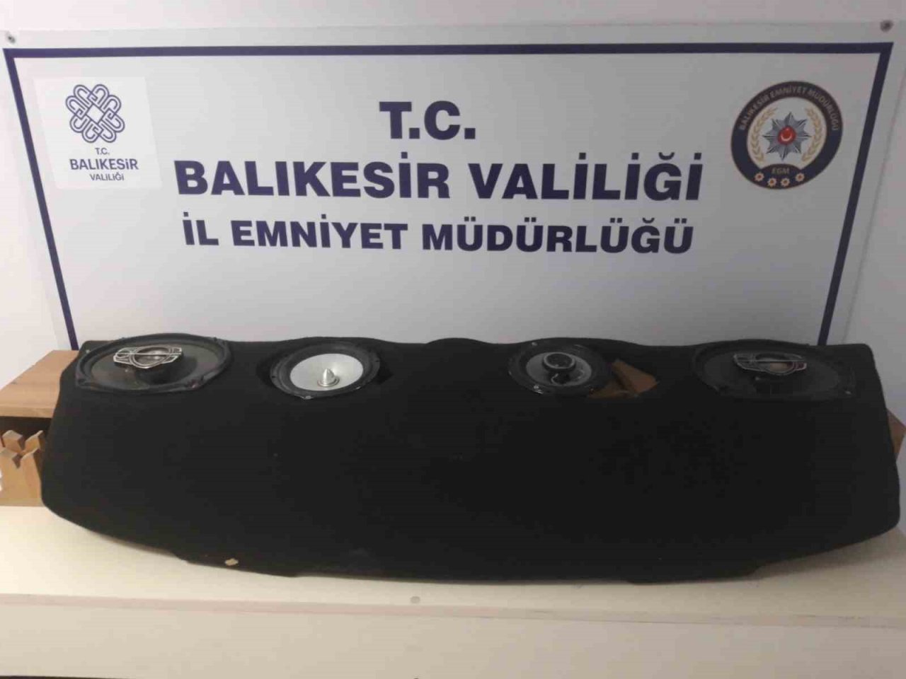 Yaşından büyük suç kaydı çıktı