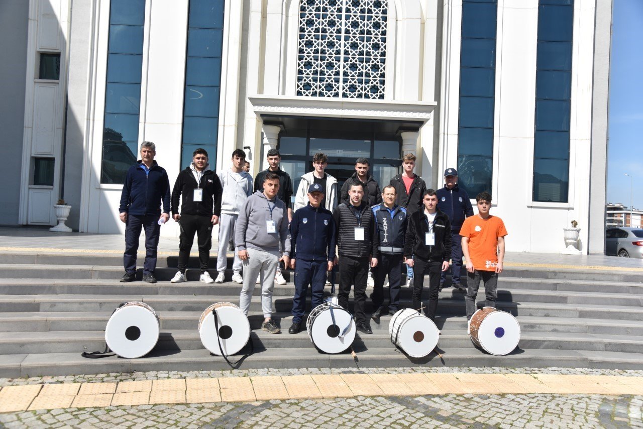 Kartepe’de davulcular Ramazan’a hazır