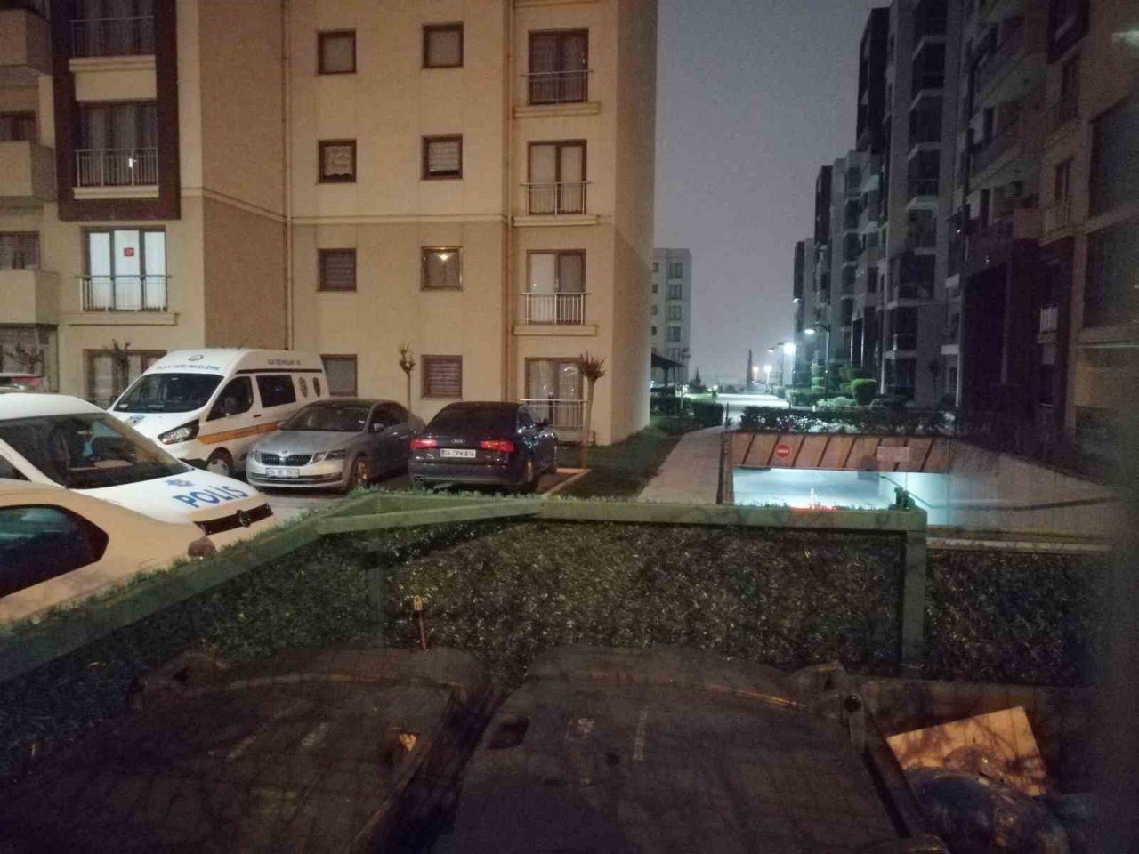 Üniversite öğrencisi sevgilisini 7. kattan attığı şüphesiyle yargılanan polis beraat etti