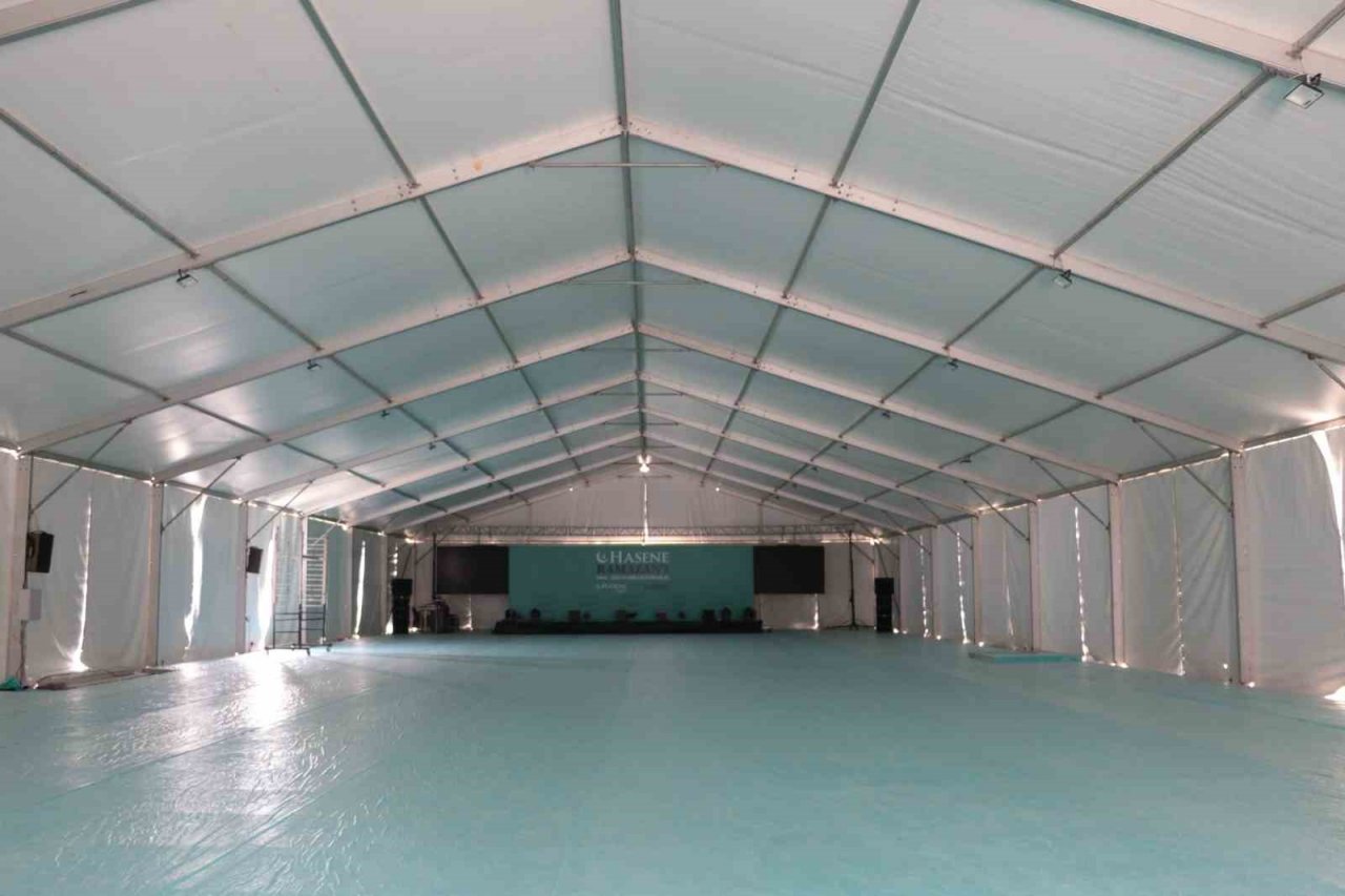 Abdülhamid Han Camii’nde teravih namazları çadırda kılınacak