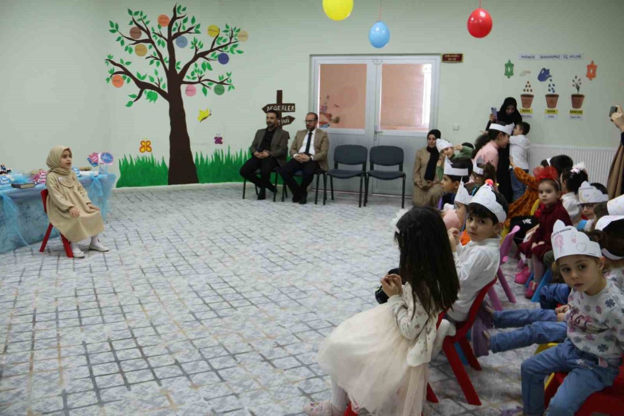 Ağrı Ulu Camii minikleri Kur’an-ı Kerim’e geçti