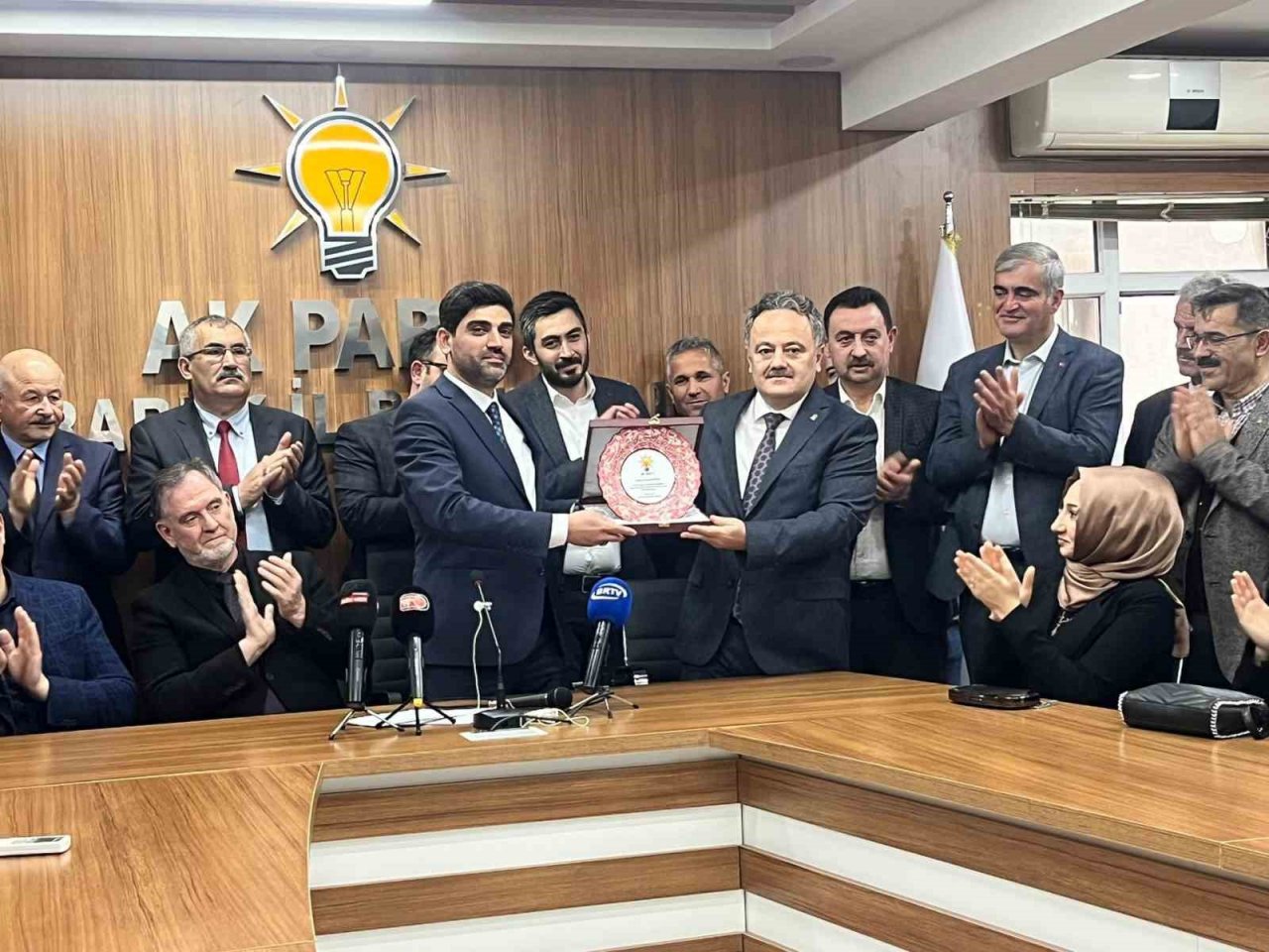 AK Parti yeni İl Başkanı Salt görevi devraldı
