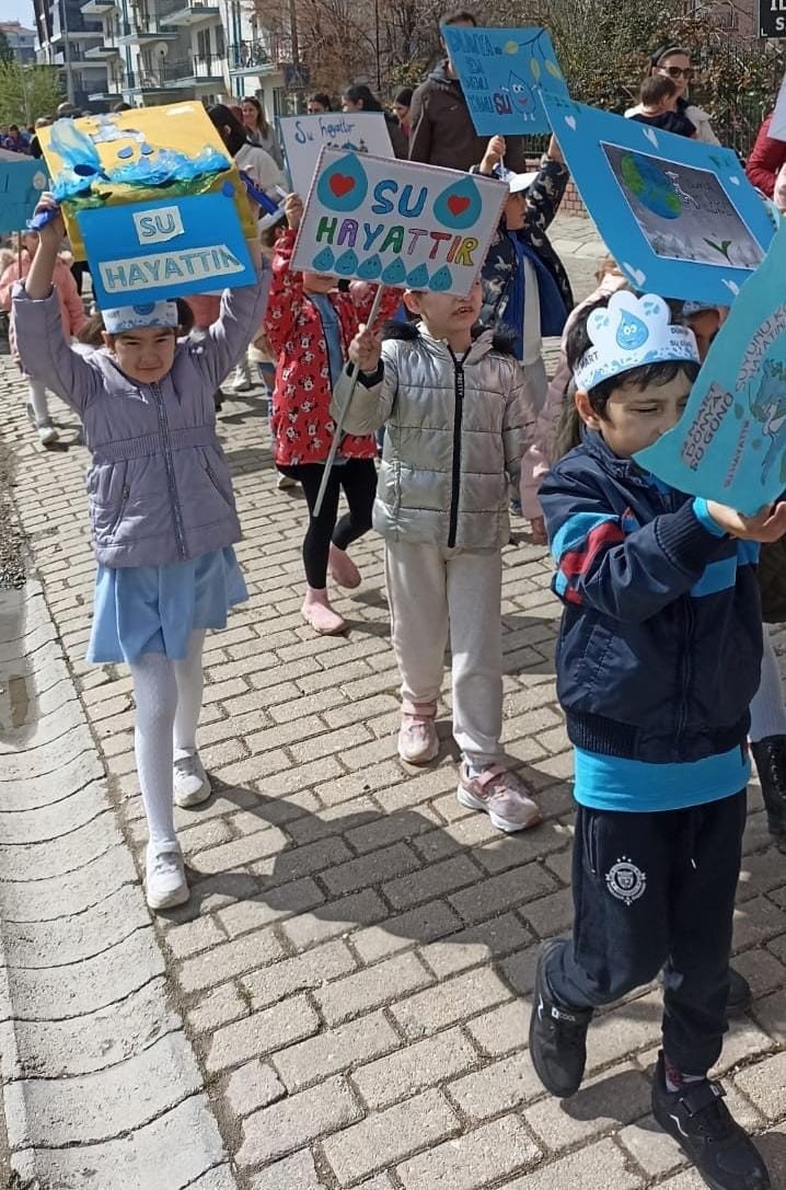 Minik öğrenciler Dünya Su Günü’nü kutladı