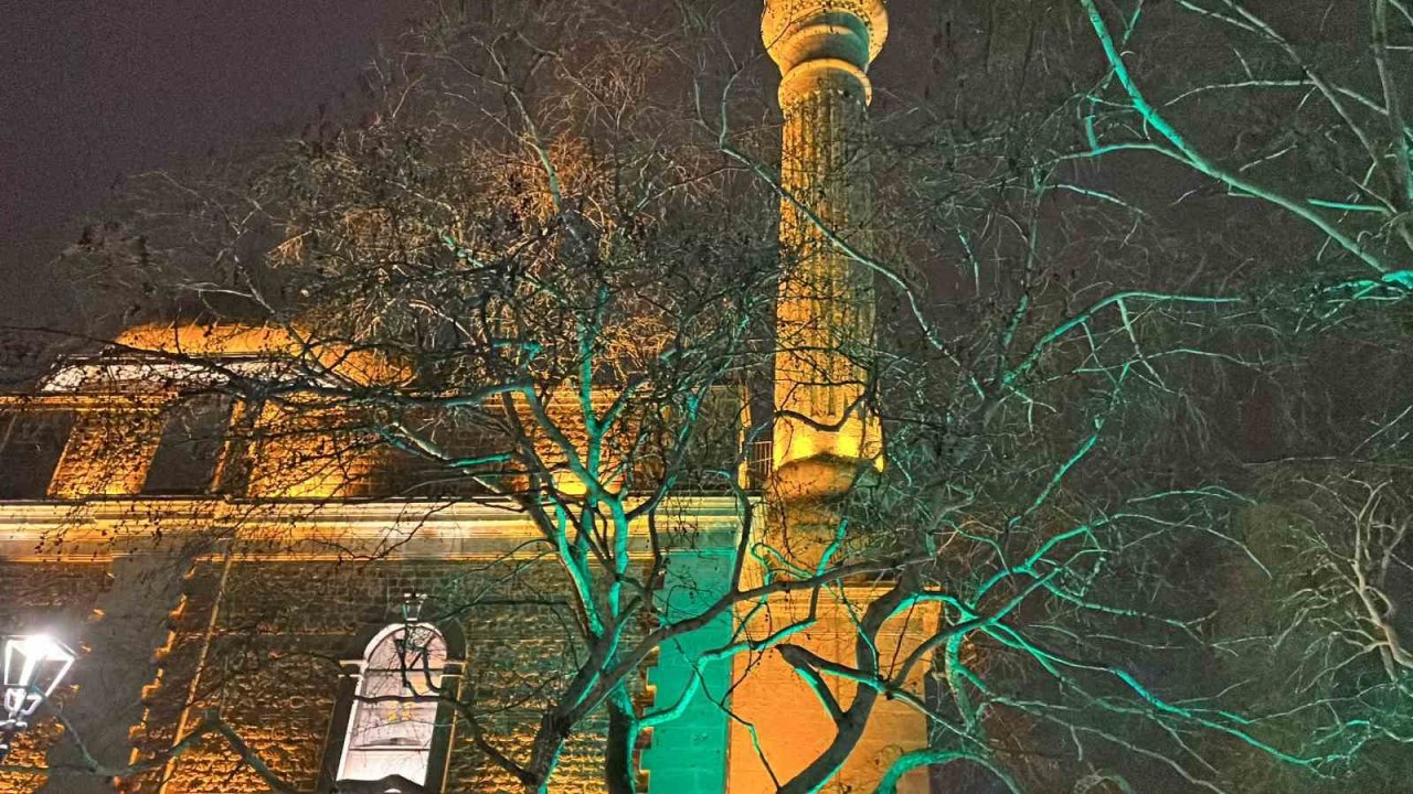 Balıkesir’de ilk teravih namazı kılındı